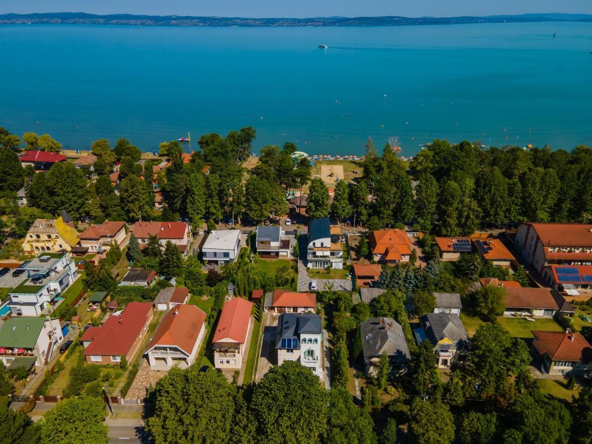 Harmony Boutique Villa Шіофок Екстер'єр фото